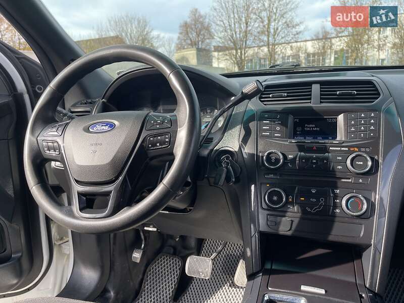 Внедорожник / Кроссовер Ford Explorer 2015 в Каменец-Подольском