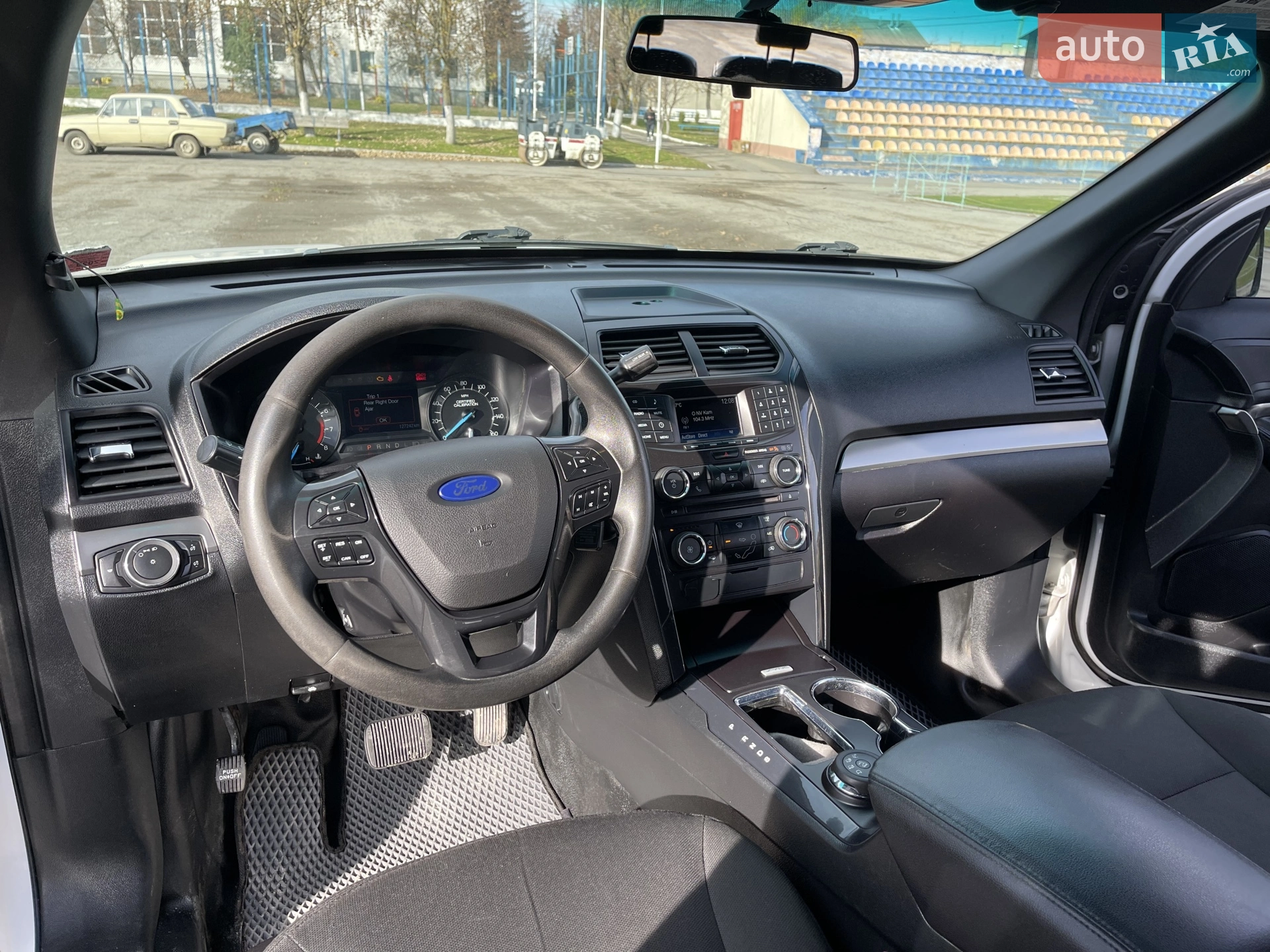 2015 Ford Explorer - мініатюра 3