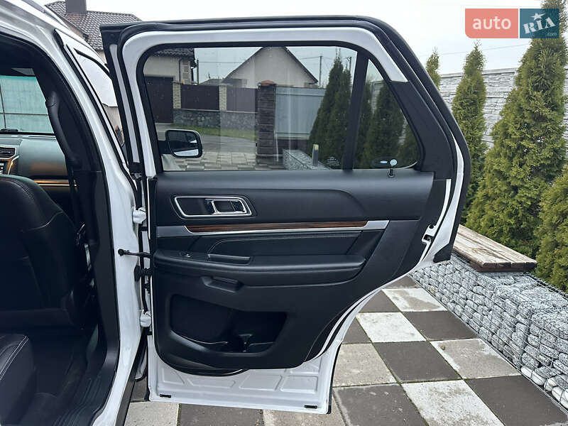 Внедорожник / Кроссовер Ford Explorer 2016 в Летичеве фото 50 Внедорожник / Кроссовер Ford Explorer 2016 в Летичеве