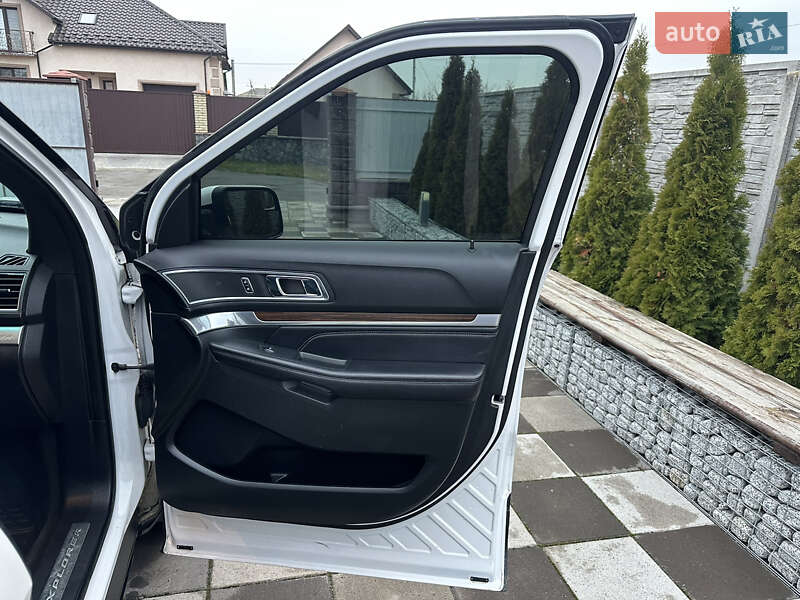 Внедорожник / Кроссовер Ford Explorer 2016 в Летичеве фото 58 Внедорожник / Кроссовер Ford Explorer 2016 в Летичеве