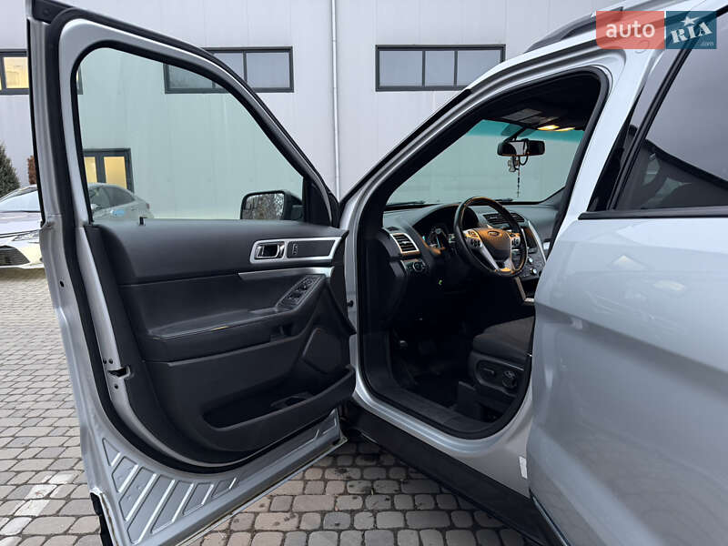 Внедорожник / Кроссовер Ford Explorer 2014 в Ивано-Франковске