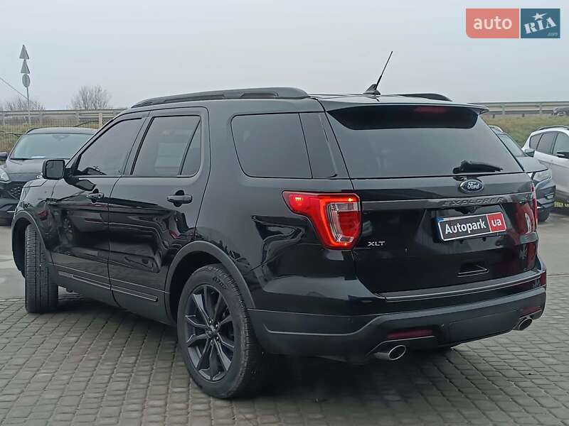 Позашляховик / Кросовер Ford Explorer 2018 в Львові