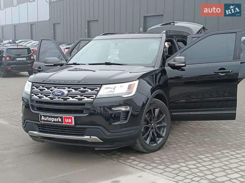Позашляховик / Кросовер Ford Explorer 2018 в Львові