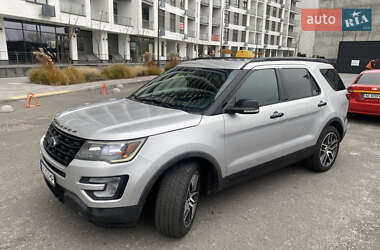 Позашляховик / Кросовер Ford Explorer 2016 в Києві