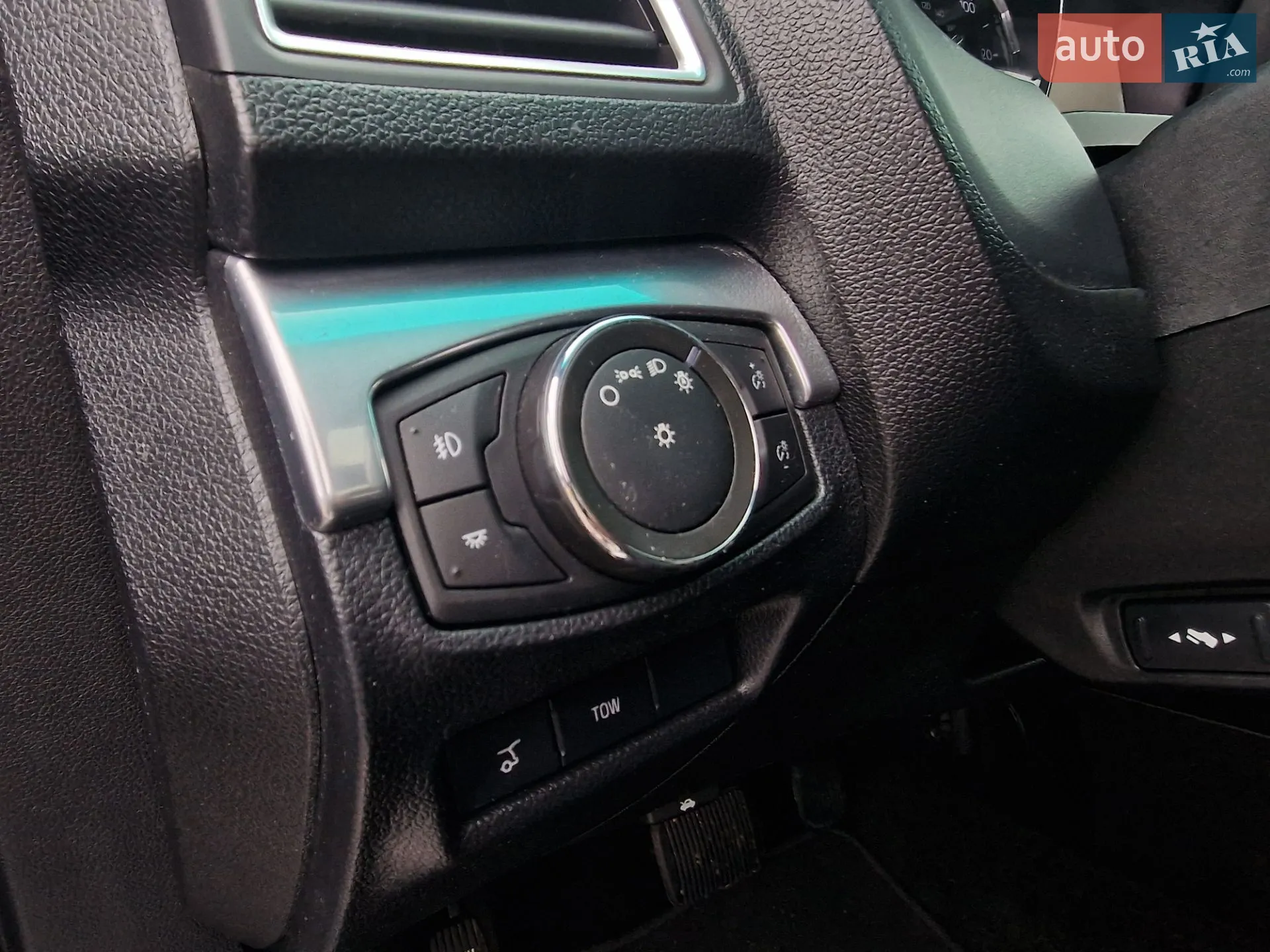 2016 Ford Explorer - мініатюра 24