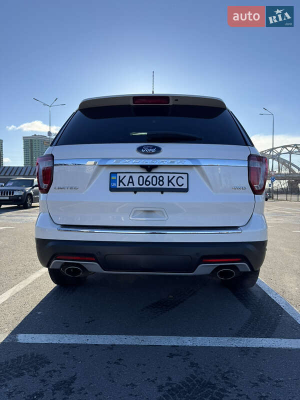 Позашляховик / Кросовер Ford Explorer 2018 в Києві