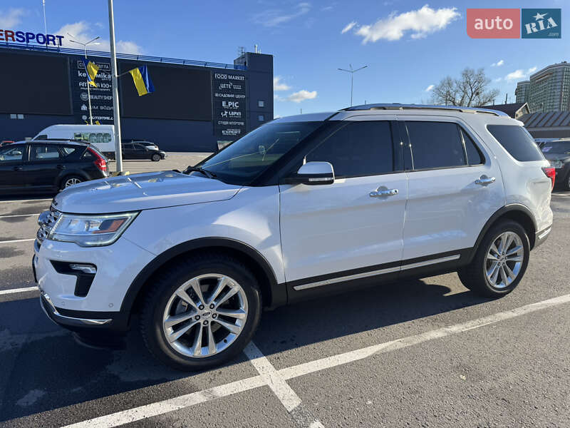 Позашляховик / Кросовер Ford Explorer 2018 в Києві
