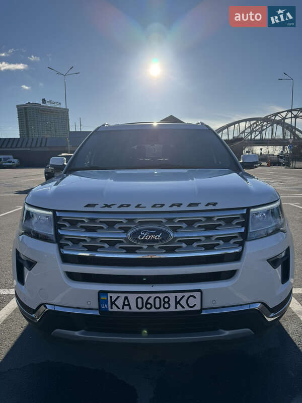 Позашляховик / Кросовер Ford Explorer 2018 в Києві