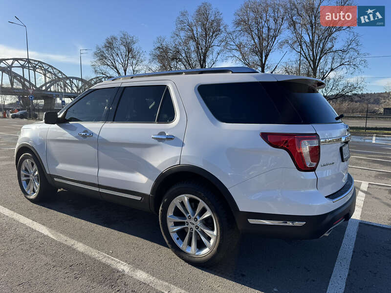 Позашляховик / Кросовер Ford Explorer 2018 в Києві