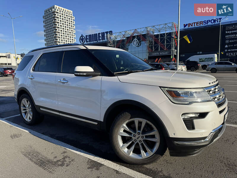 Позашляховик / Кросовер Ford Explorer 2018 в Києві