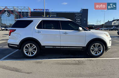 Позашляховик / Кросовер Ford Explorer 2018 в Києві