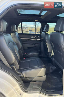 Внедорожник / Кроссовер Ford Explorer 2018 в Киеве