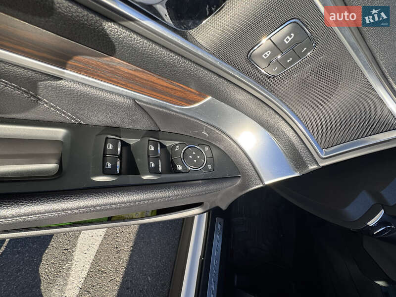 Позашляховик / Кросовер Ford Explorer 2018 в Києві