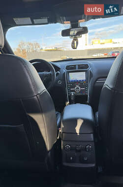 Позашляховик / Кросовер Ford Explorer 2018 в Києві