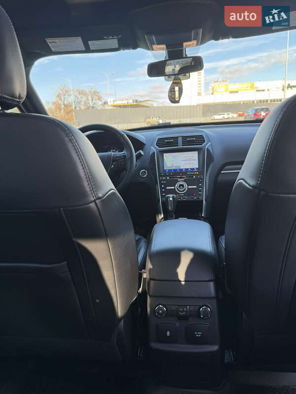Позашляховик / Кросовер Ford Explorer 2018 в Києві