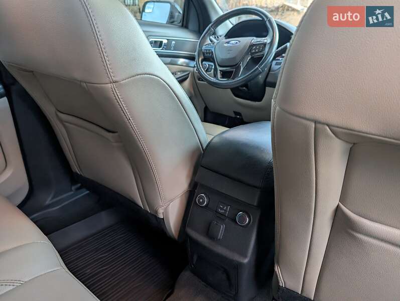 Позашляховик / Кросовер Ford Explorer 2017 в Черкасах
