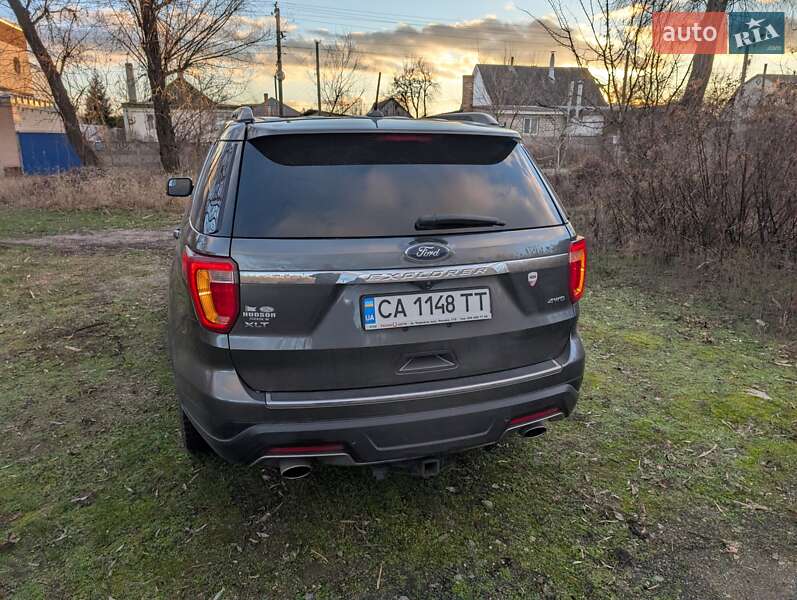 Позашляховик / Кросовер Ford Explorer 2017 в Черкасах