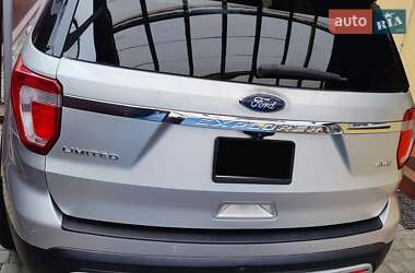 Позашляховик / Кросовер Ford Explorer 2016 в Ковелі