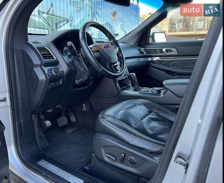 Позашляховик / Кросовер Ford Explorer 2016 в Ковелі фото 31 Позашляховик / Кросовер Ford Explorer 2016 в Ковелі
