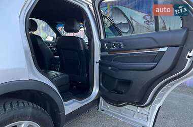 Позашляховик / Кросовер Ford Explorer 2016 в Ковелі