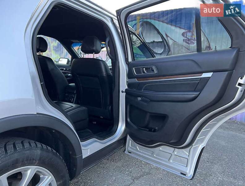 Позашляховик / Кросовер Ford Explorer 2016 в Ковелі фото 56 Позашляховик / Кросовер Ford Explorer 2016 в Ковелі