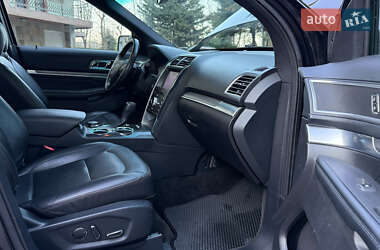 Внедорожник / Кроссовер Ford Explorer 2015 в Одессе