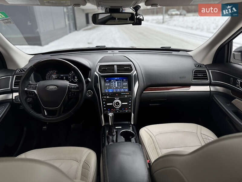 Позашляховик / Кросовер Ford Explorer 2018 в Києві фото 11 Позашляховик / Кросовер Ford Explorer 2018 в Києві
