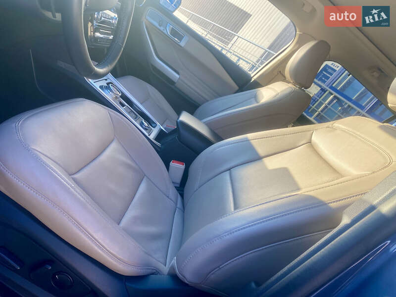 Внедорожник / Кроссовер Ford Explorer 2021 в Чернигове