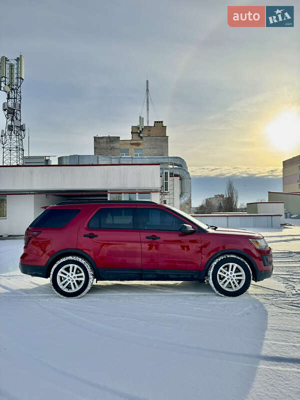 Внедорожник / Кроссовер Ford Explorer 2017 в Виннице