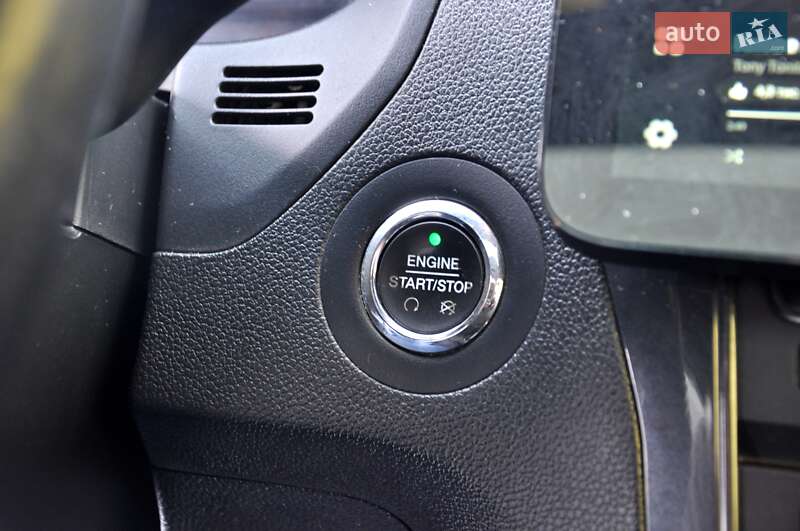 Внедорожник / Кроссовер Ford Explorer 2016 в Львове