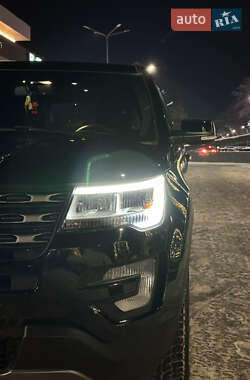 Позашляховик / Кросовер Ford Explorer 2016 в Бучі