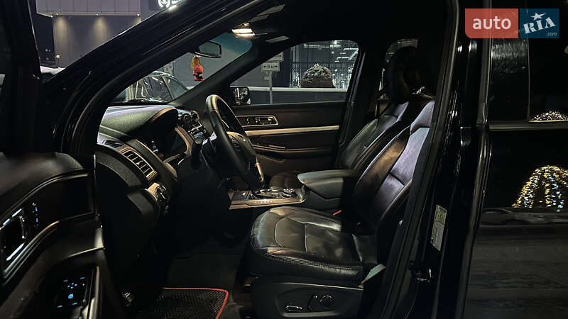 Внедорожник / Кроссовер Ford Explorer 2016 в Буче