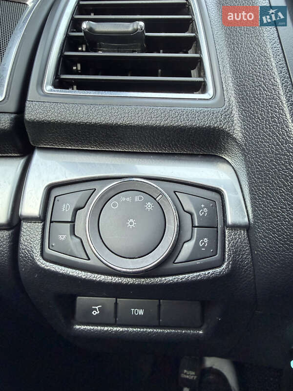 Позашляховик / Кросовер Ford Explorer 2019 в Миколаєві