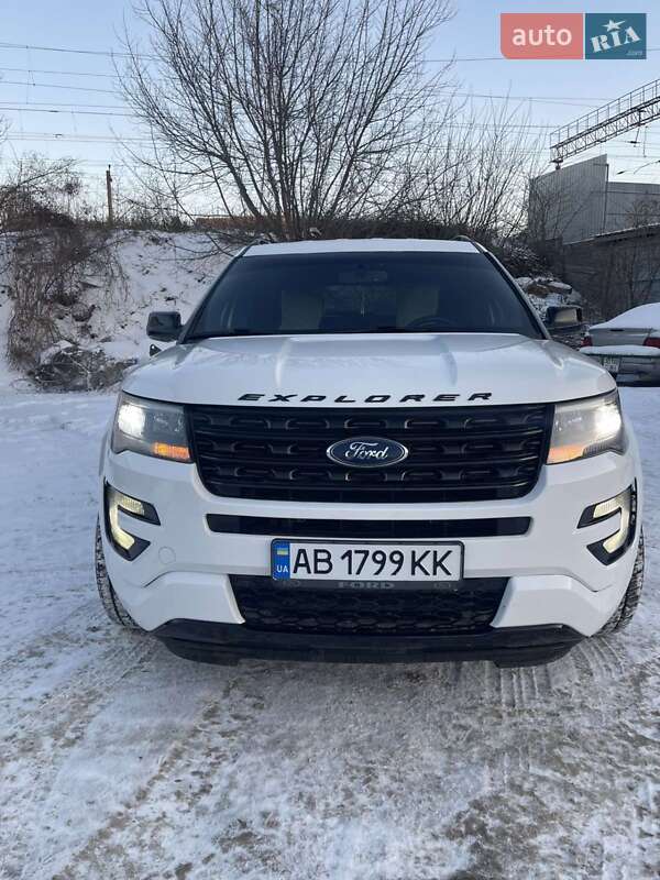 Позашляховик / Кросовер Ford Explorer 2015 в Вінниці