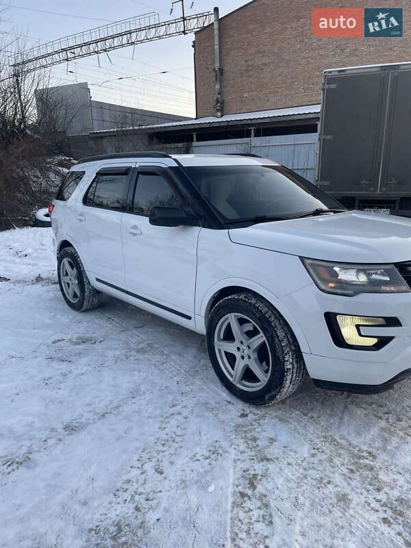 Позашляховик / Кросовер Ford Explorer 2015 в Вінниці