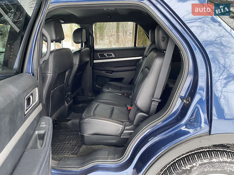 Позашляховик / Кросовер Ford Explorer 2017 в Вінниці