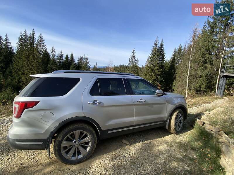 Позашляховик / Кросовер Ford Explorer 2019 в Львові