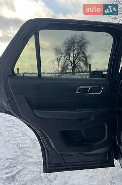 Внедорожник / Кроссовер Ford Explorer 2016 в Броварах