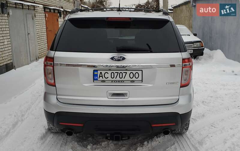 Внедорожник / Кроссовер Ford Explorer 2013 в Киеве