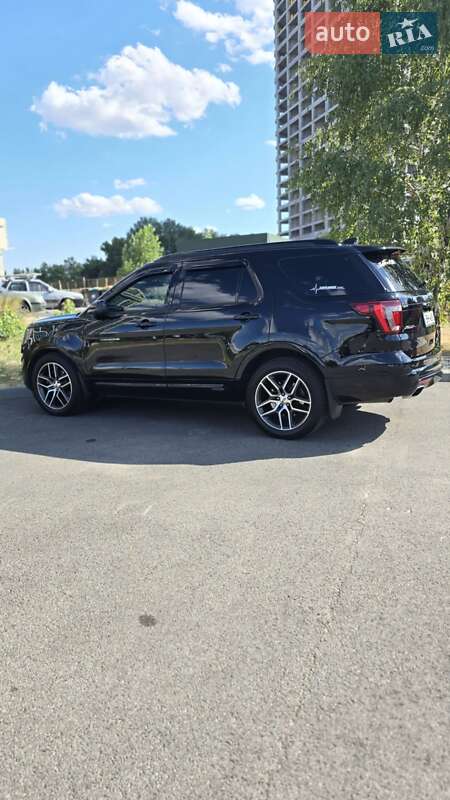 Позашляховик / Кросовер Ford Explorer 2016 в Дніпрі фото Позашляховик / Кросовер Ford Explorer 2016 в Дніпрі