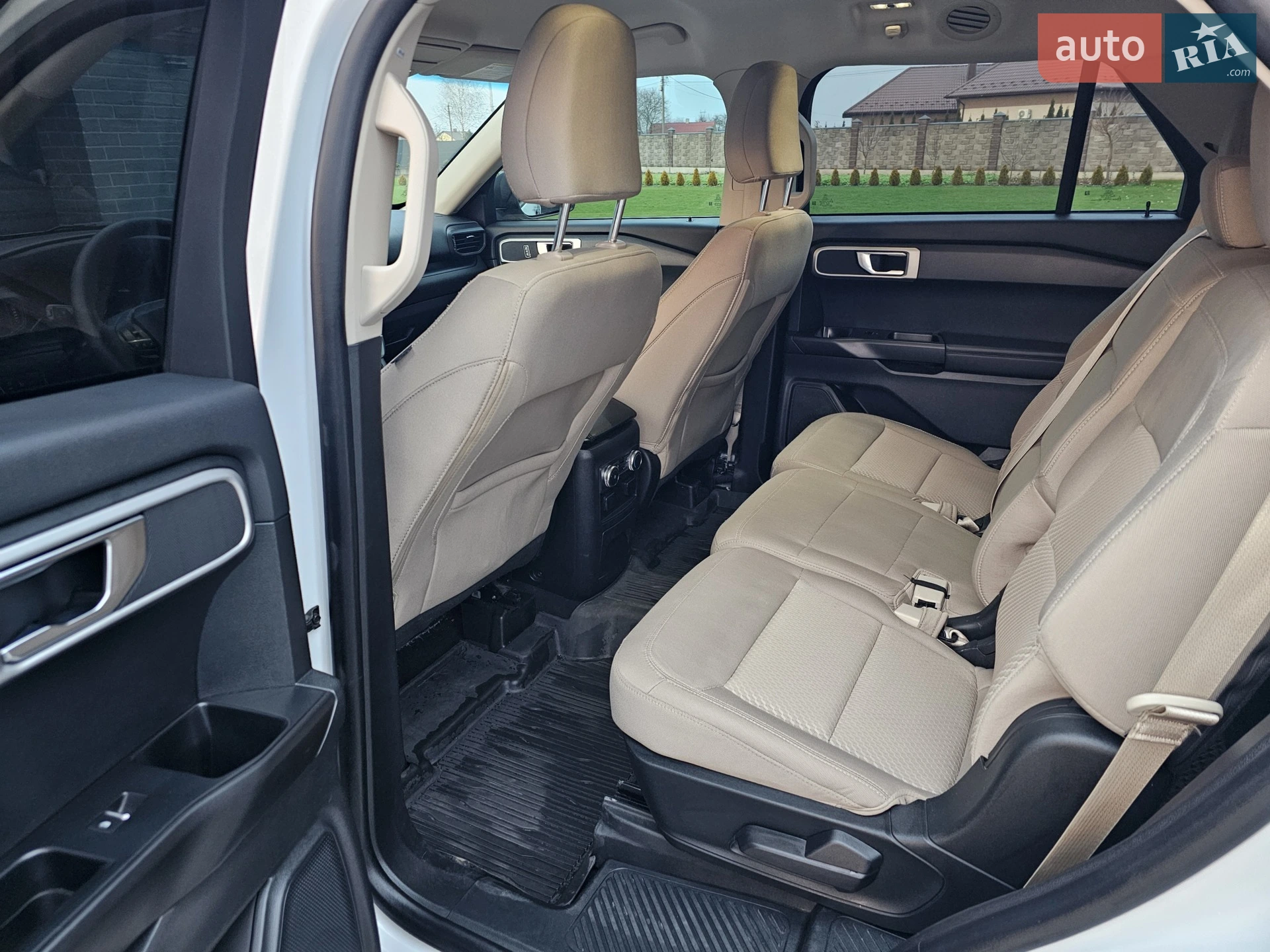 2021 Ford Explorer - мініатюра 4