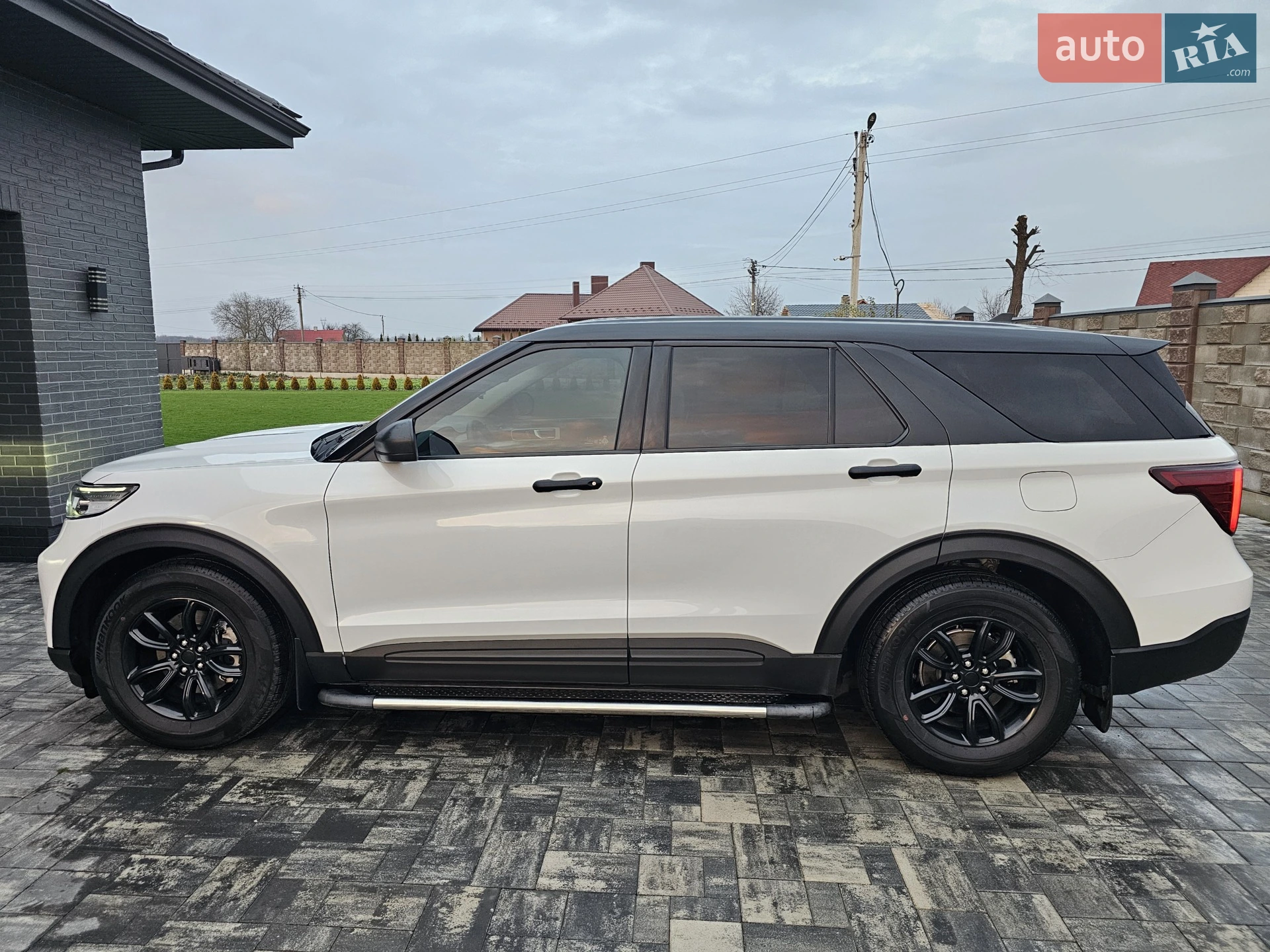 2021 Ford Explorer - мініатюра 8