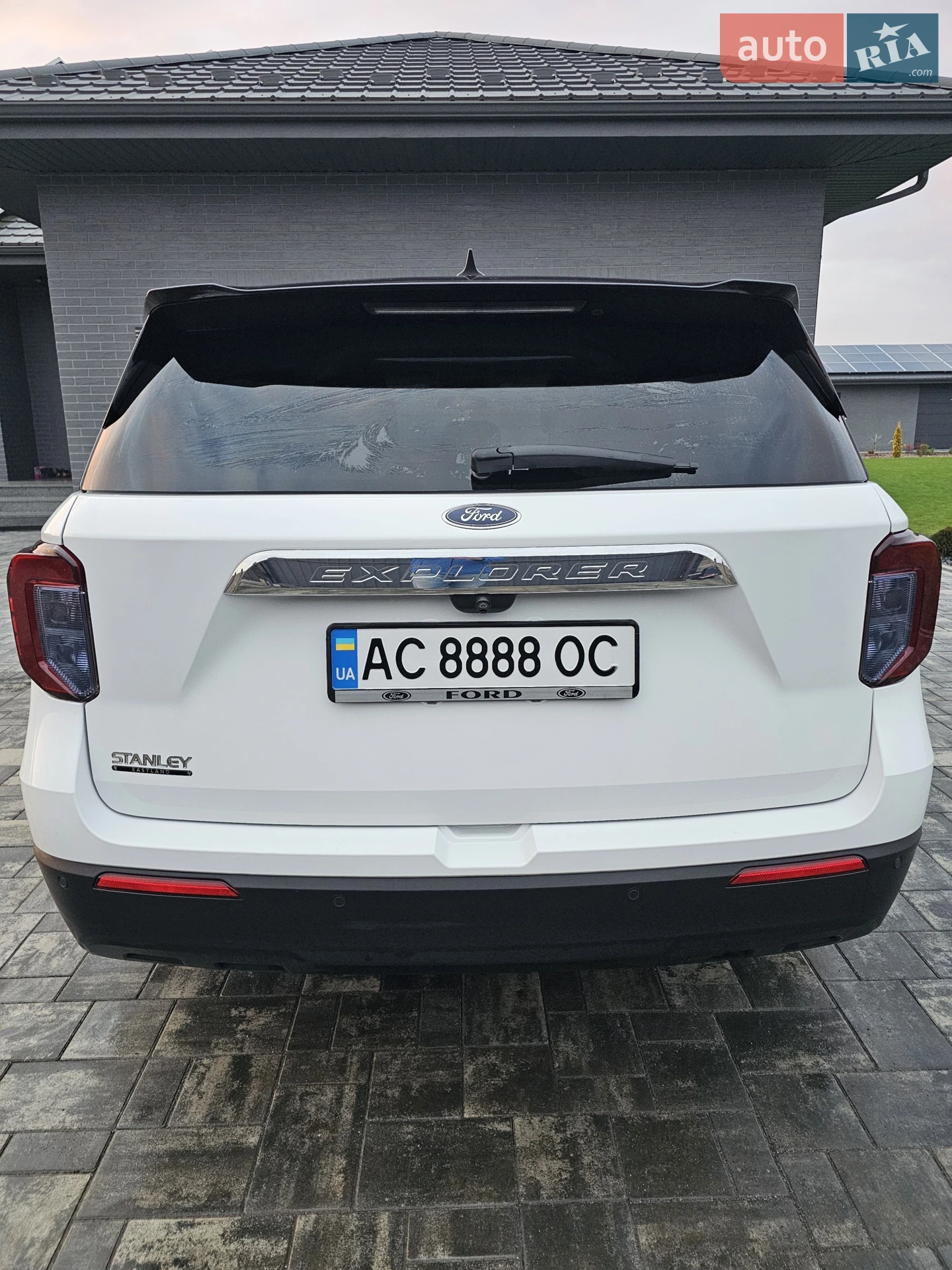 2021 Ford Explorer - мініатюра 12