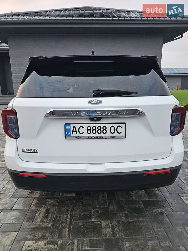 Позашляховик / Кросовер Ford Explorer 2021 в Луцьку