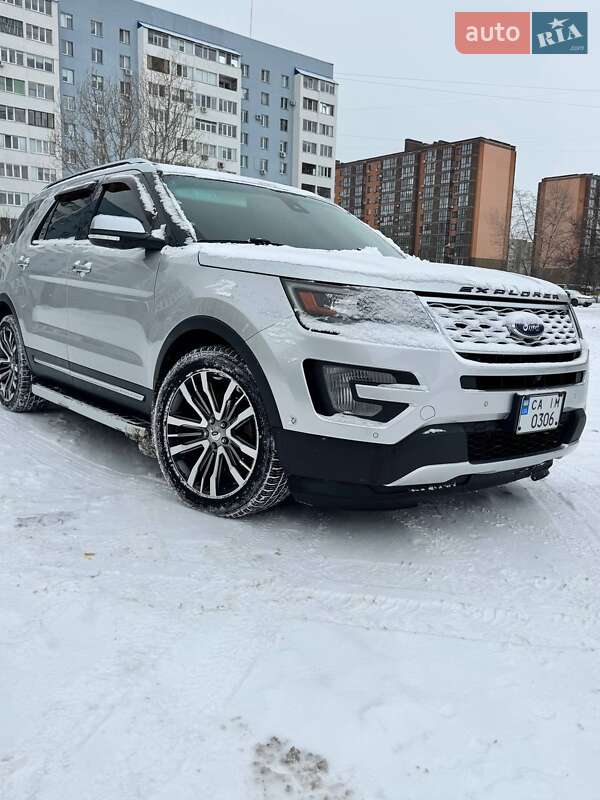 Позашляховик / Кросовер Ford Explorer 2017 в Черкасах фото 3 Позашляховик / Кросовер Ford Explorer 2017 в Черкасах