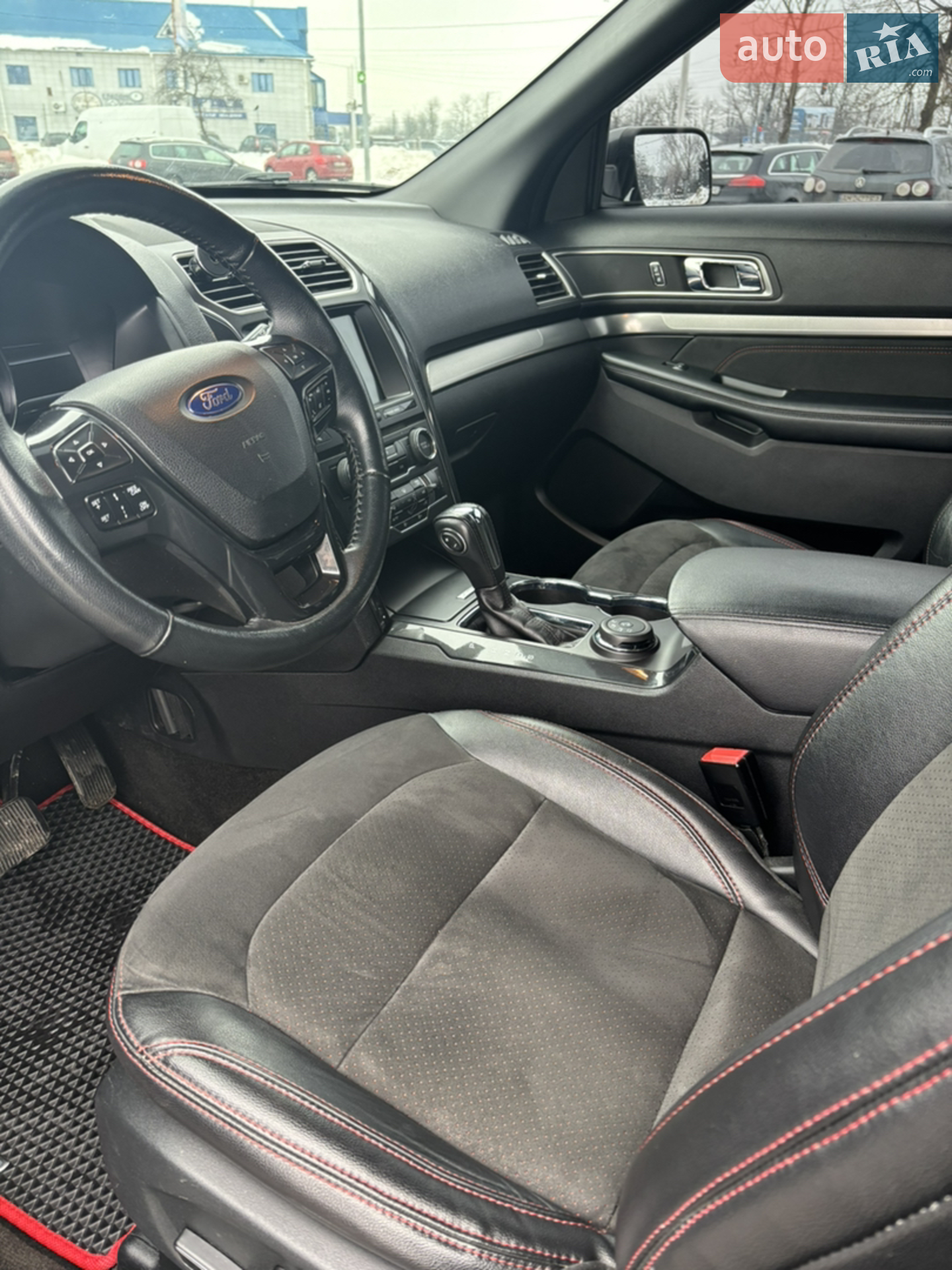 2018 Ford Explorer - мініатюра 16