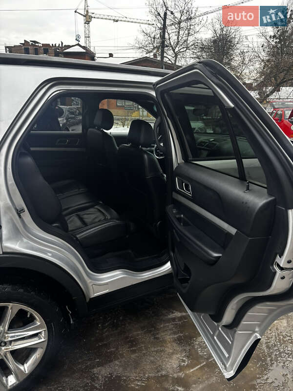 Внедорожник / Кроссовер Ford Explorer 2016 в Ивано-Франковске