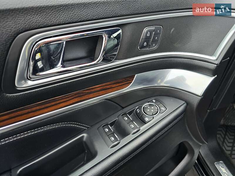 Позашляховик / Кросовер Ford Explorer 2016 в Хмельницькому