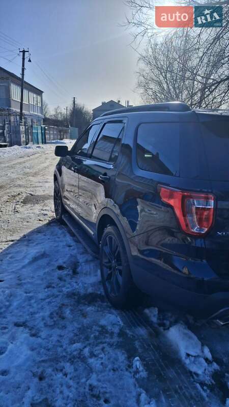 Внедорожник / Кроссовер Ford Explorer 2017 в Ромнах