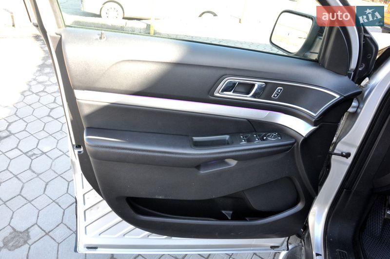 Внедорожник / Кроссовер Ford Explorer 2016 в Львове